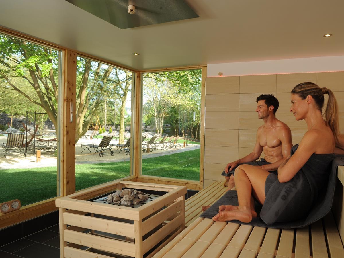 Monte Mare Sauna-Spa-Sports-Hotel Андернах Екстер'єр фото