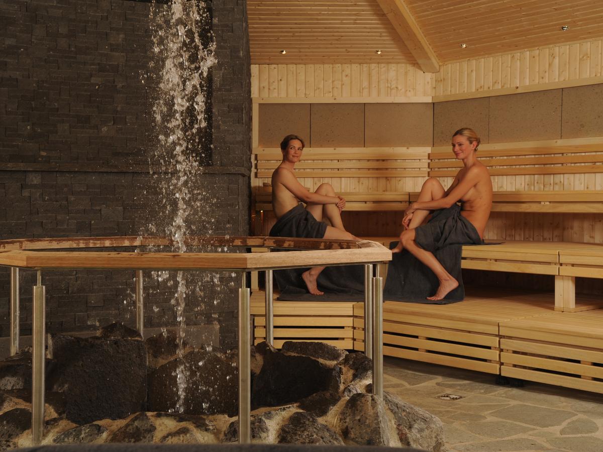 Monte Mare Sauna-Spa-Sports-Hotel Андернах Екстер'єр фото